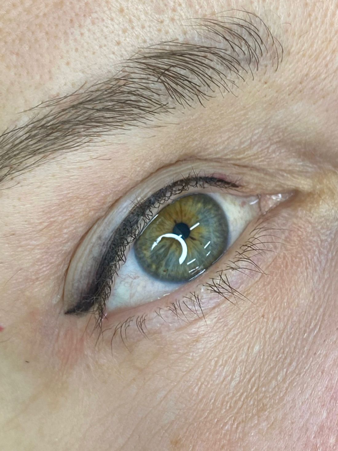 Micropigmentação de olhos — delineado — foto 3